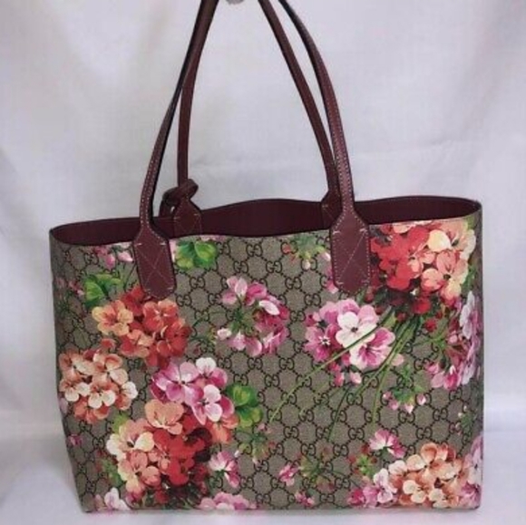 Gucci Luxury Bag STUNNING!! ๐งก๐๐ฉท๐๐๐ - Picture 3 of 12